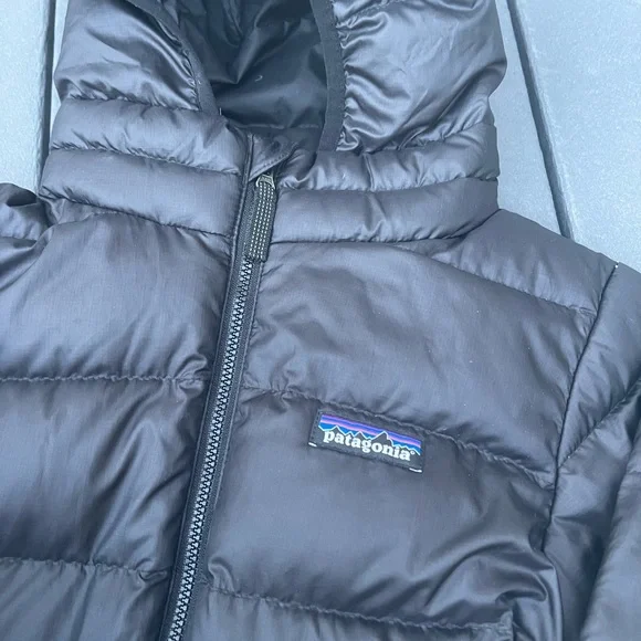 Toddler Patagonia puffer - Picture 2 of 4